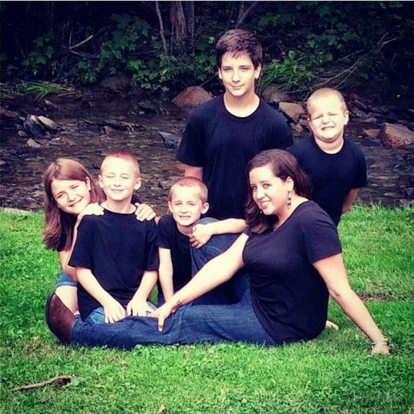 Meet your Posher, Rebecca - Picture 3 of 7